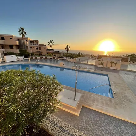Apartment 108 Parque Cristina, Ocean View, Heated Pool, Free Wi Fi Costa Adeje (Tenerife)