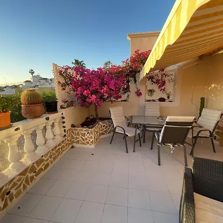 Apartment 108 Parque Cristina, Ocean View, Heated Pool, Free Wi Fi