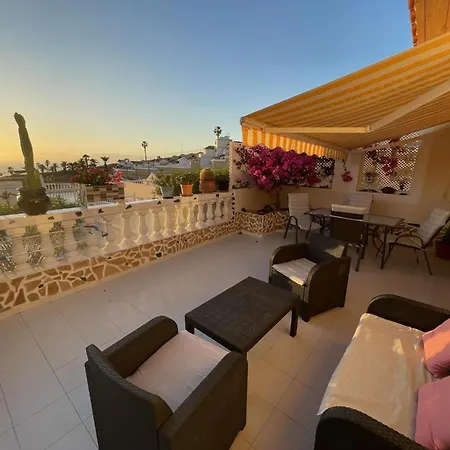 Appartamento 108 Parque Cristina, Ocean View, Heated Pool, Free Wi Fi *