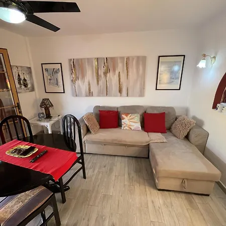 Appartamento 108 Parque Cristina, Ocean View, Heated Pool, Free Wi Fi *